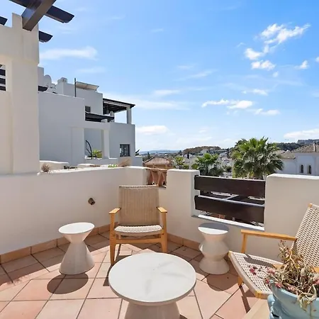 Apartment Modern Duplex Penthouse In Gated Complex Rdr487